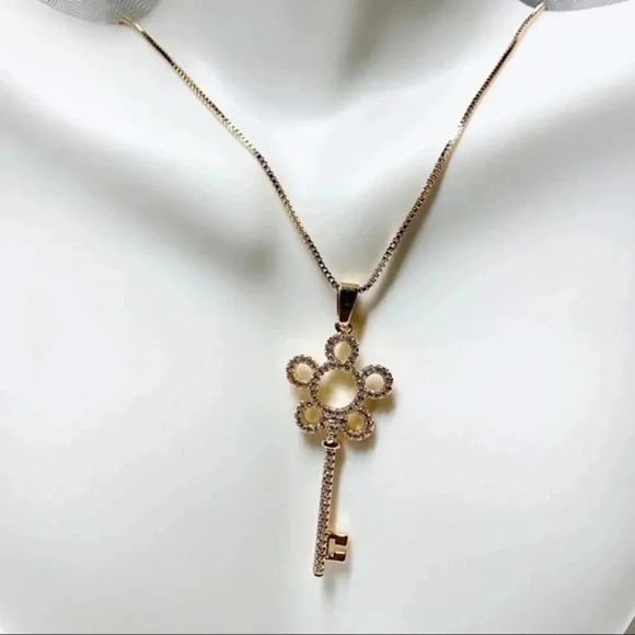 DAINTY Key Necklace | Cubic Zirconia Necklace | 21st Birthday Gift | - Picture 4 of 7